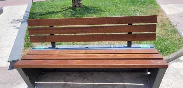 40χρονος πέθανε σε παγκάκι 